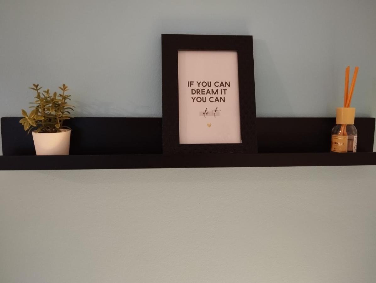 Le Beau Refuge Parisien De Cergy - Parisian Modern Flat At Cergy Bed and Breakfast Εξωτερικό φωτογραφία