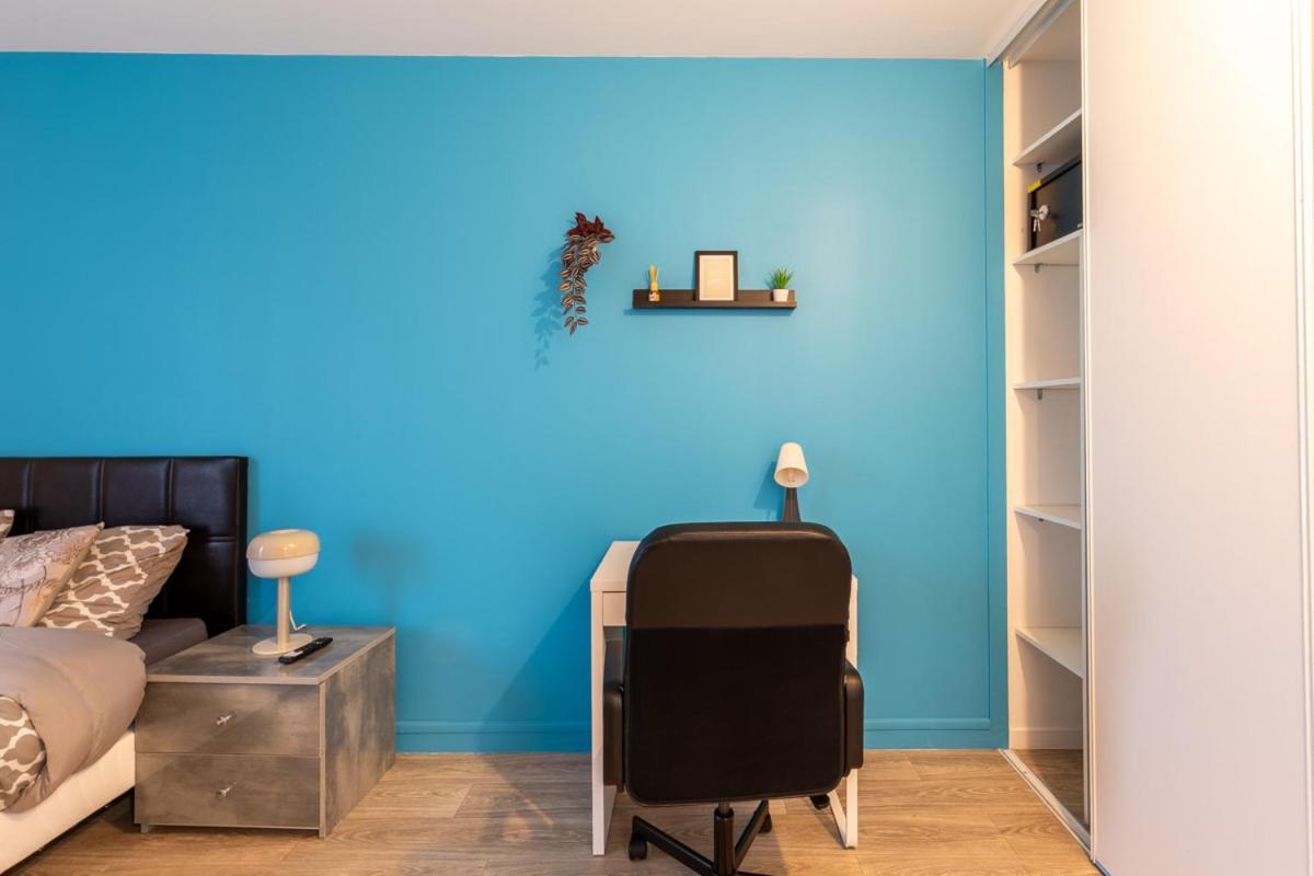Le Beau Refuge Parisien De Cergy - Parisian Modern Flat At Cergy Bed and Breakfast Εξωτερικό φωτογραφία