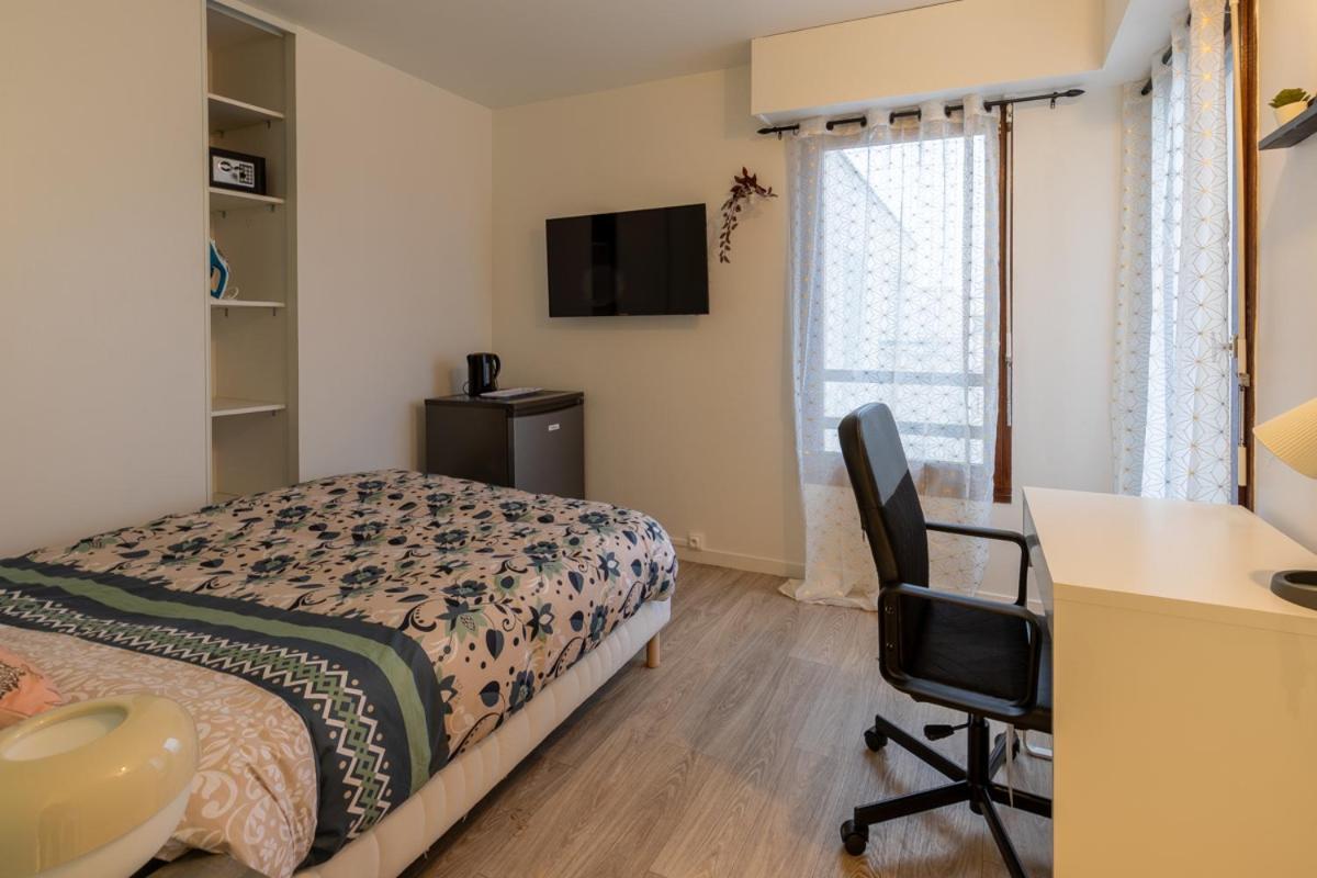 Le Beau Refuge Parisien De Cergy - Parisian Modern Flat At Cergy Bed and Breakfast Εξωτερικό φωτογραφία