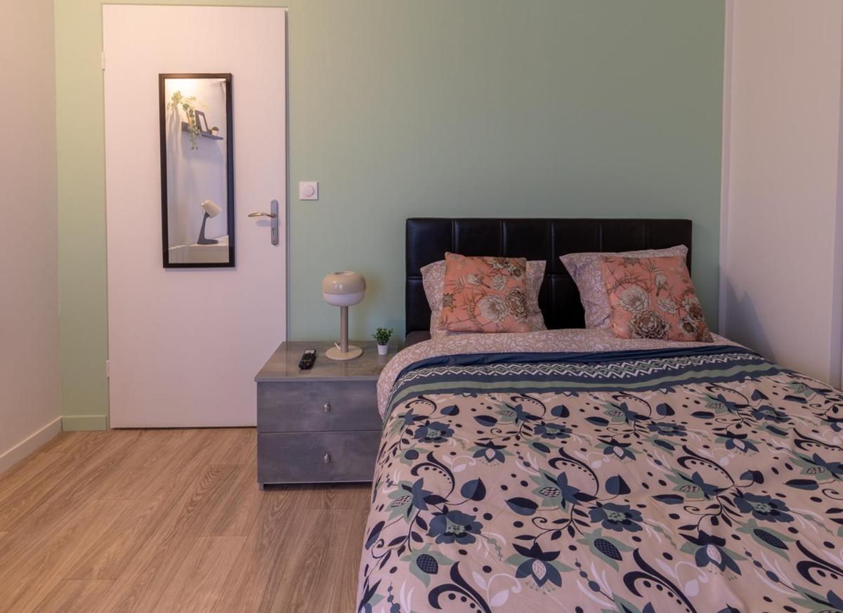 Le Beau Refuge Parisien De Cergy - Parisian Modern Flat At Cergy Bed and Breakfast Εξωτερικό φωτογραφία