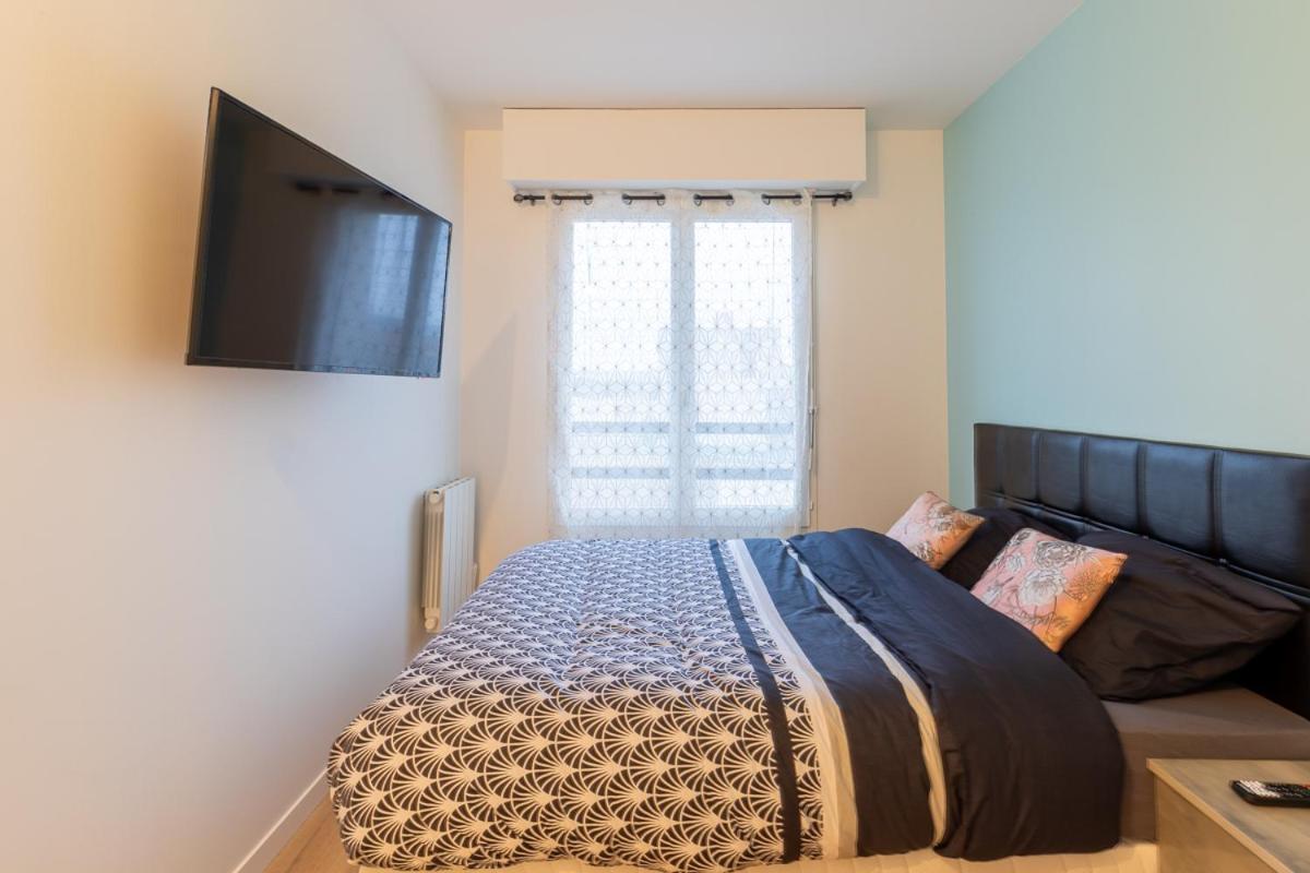 Le Beau Refuge Parisien De Cergy - Parisian Modern Flat At Cergy Bed and Breakfast Εξωτερικό φωτογραφία